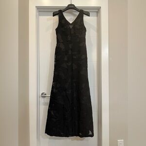 Vera Wang V-Neck Maxi Dress